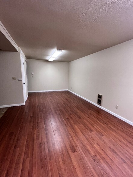 Building Photo - 10522 Lake City Way NE