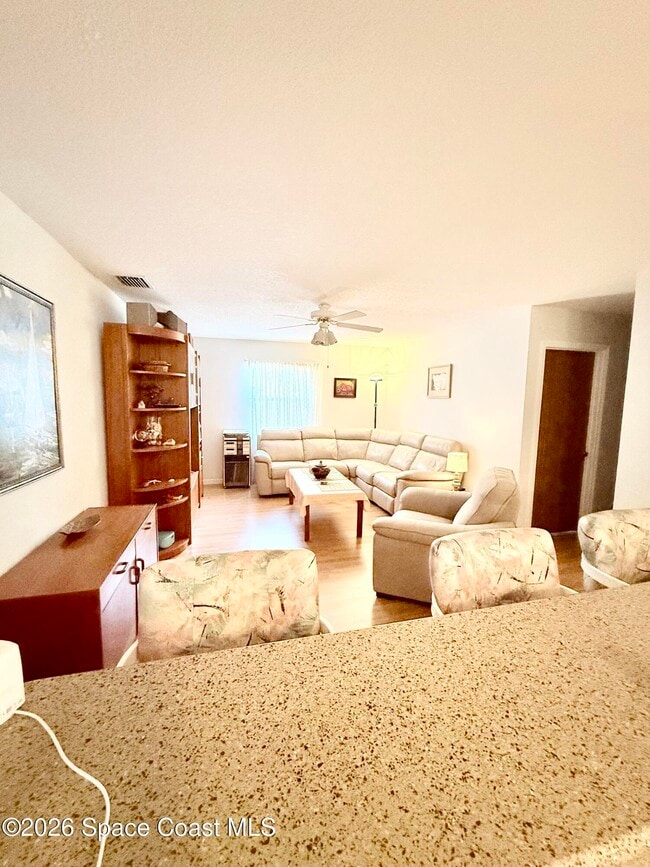 Building Photo - 106 Delvalle St