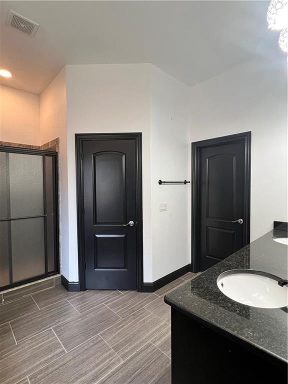 Building Photo - 2201 SW Montana Ave