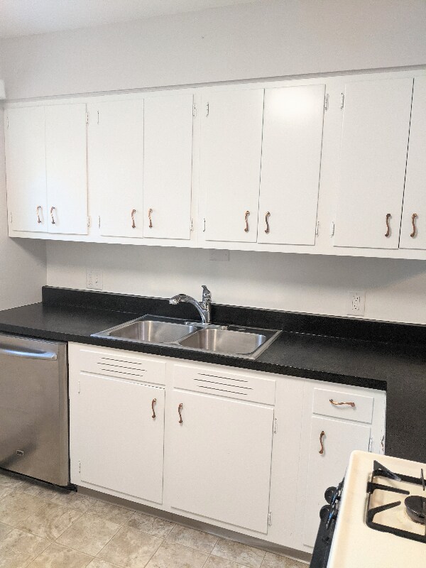Building Photo - 1506 Kilbourn St