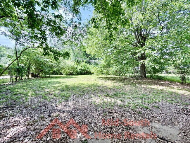 Building Photo - 3231 Harvester Ln