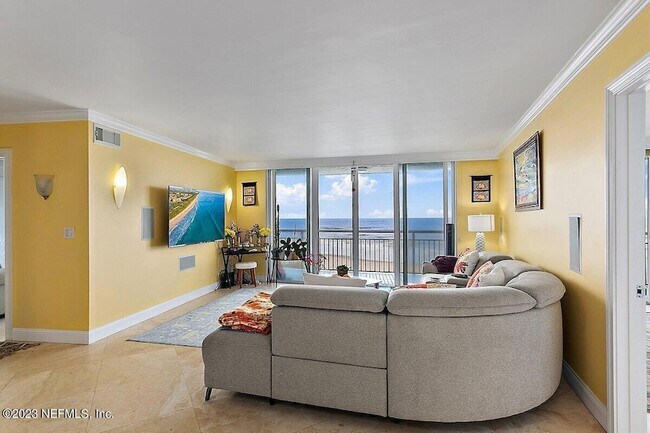 Building Photo - 1601 Ocean Dr S