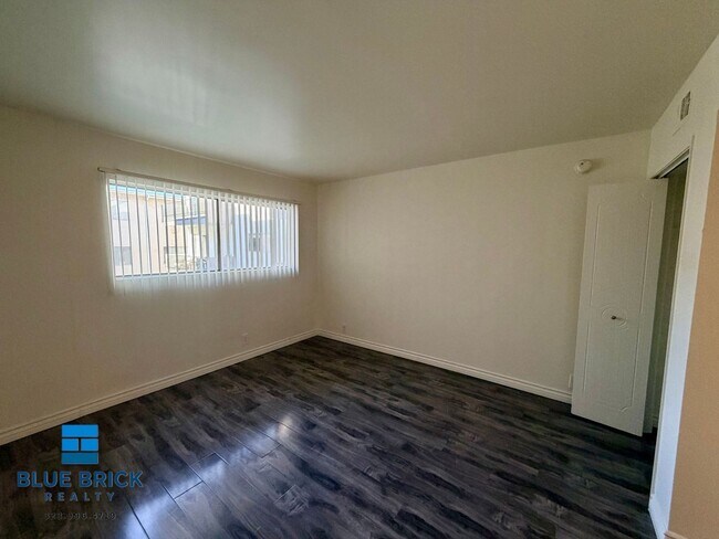 Building Photo - 12325 Chandler Blvd