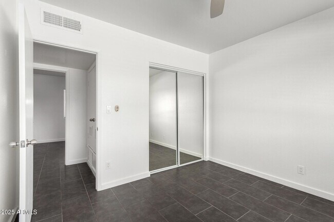 Building Photo - 749 E Montebello Ave