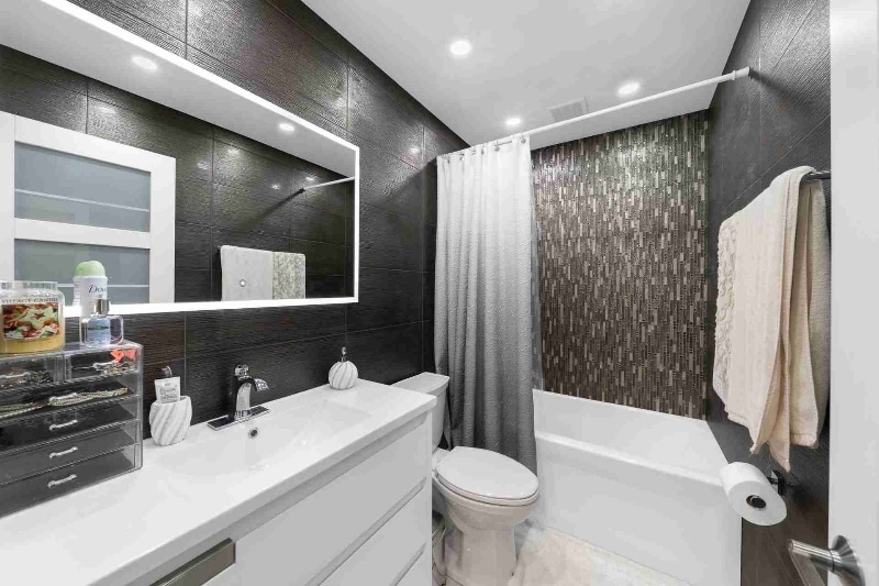 Building Photo - 264 N Southport Rd