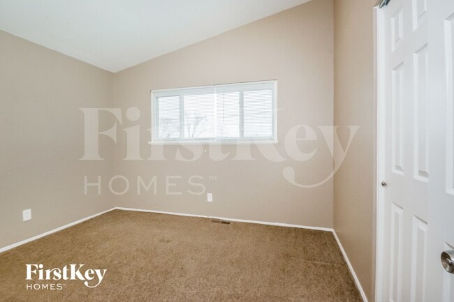 Building Photo - 1295 Ensenada Dr