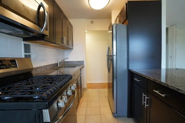 Building Photo - Pet-Friendly Apt in Ideal Brookline Location Near B, C, D Lines!