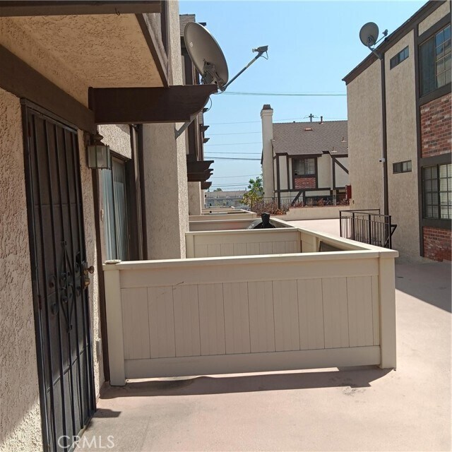 Building Photo - 1419 W 179th St