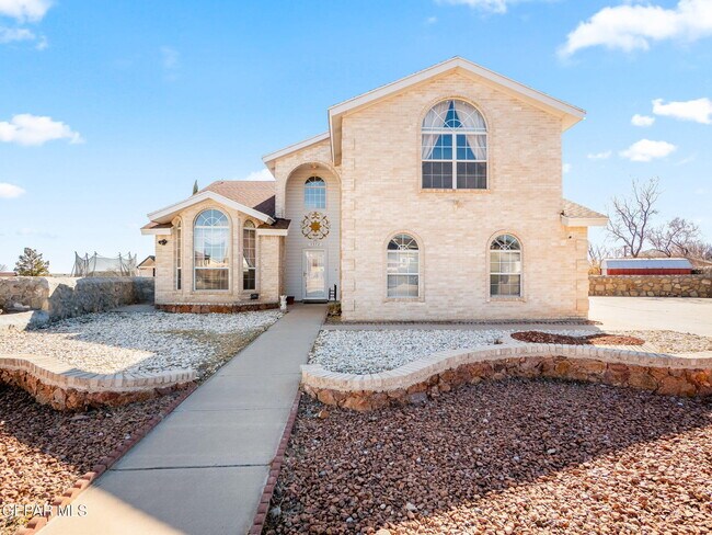 Building Photo - 4572 Loma Linda Cir