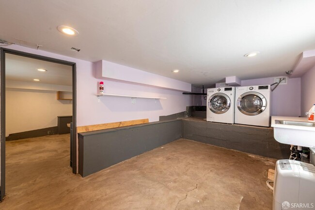 Building Photo - 3319 Herrier St
