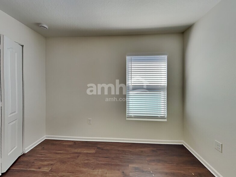 Building Photo - 2066 Tyson Lake Dr