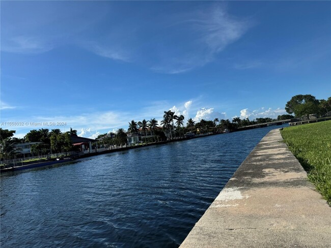 Building Photo - 601 Three Islands Boulevard