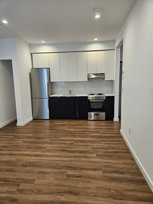 Primary Photo - The Lofts at 135