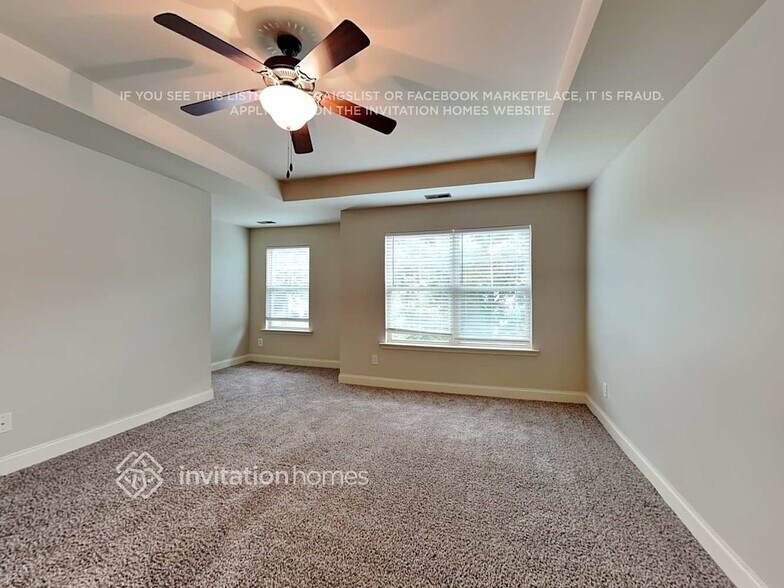 Building Photo - 193 Fairway Dr