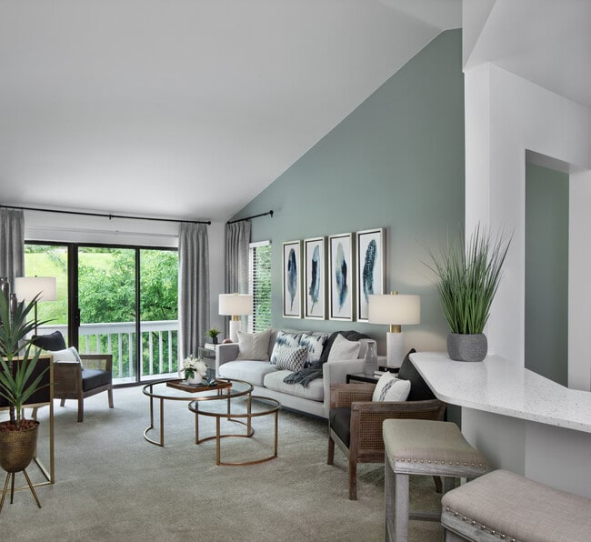 Building Photo - River Oaks Apartments of Rochester Hills