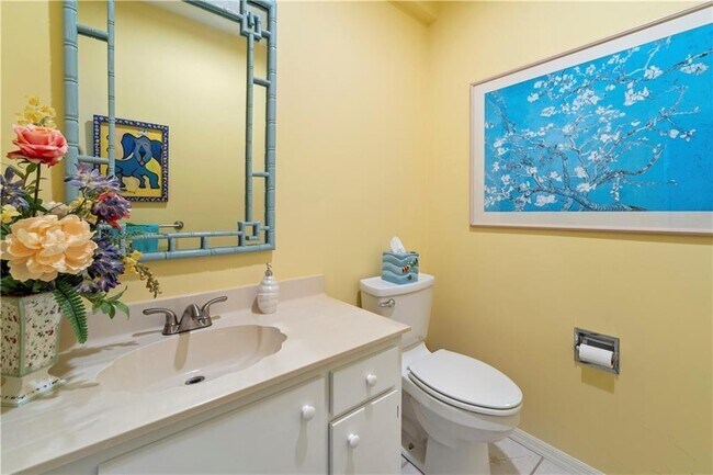 Building Photo - 1330 Shorewinds Ln