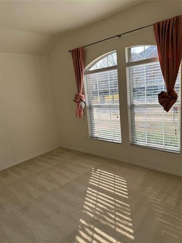 Building Photo - 4709 Redbud Dr