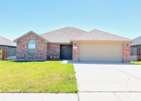 Building Photo - 331 Spg Pk Wy