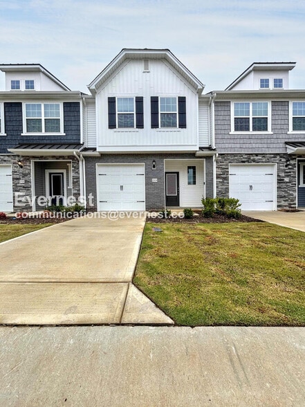 Primary Photo - 2104 Willow Gln Dr