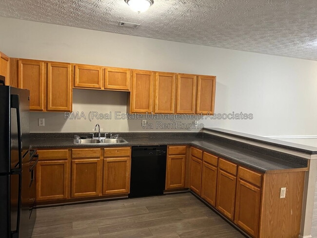 Building Photo - 1749 Carrington Dr