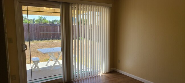 Building Photo - 6645 Bamburgh Dr