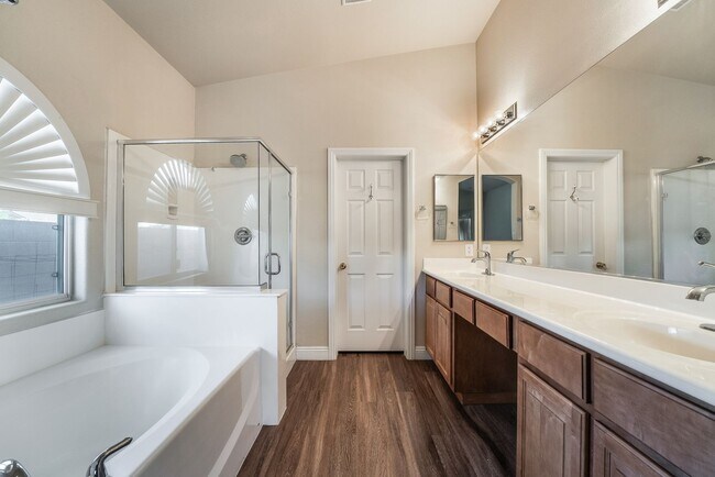 Building Photo - Charming Home with 2 Primary Bedrooms with...