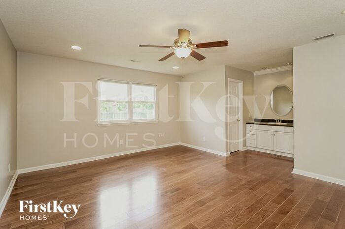 Building Photo - 11103 Vista Haven Dr