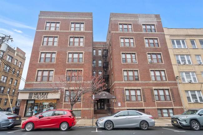 Building Photo - 6601 Broadway