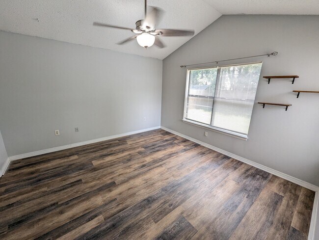 Building Photo - 2236 Prytania Cir