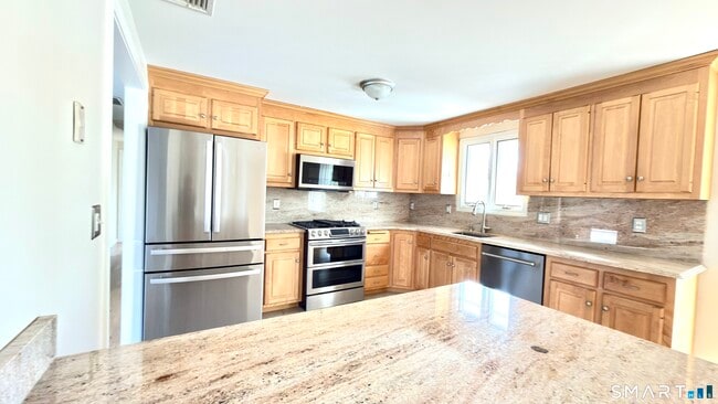 Building Photo - 309 Brookfield St