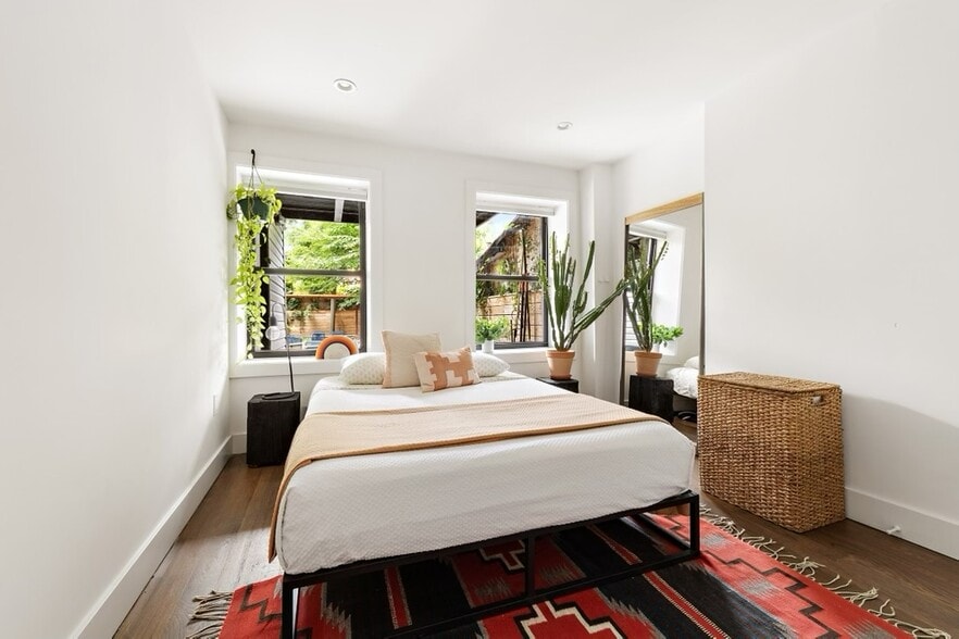 Bedroom 2 - 436 Pulaski St