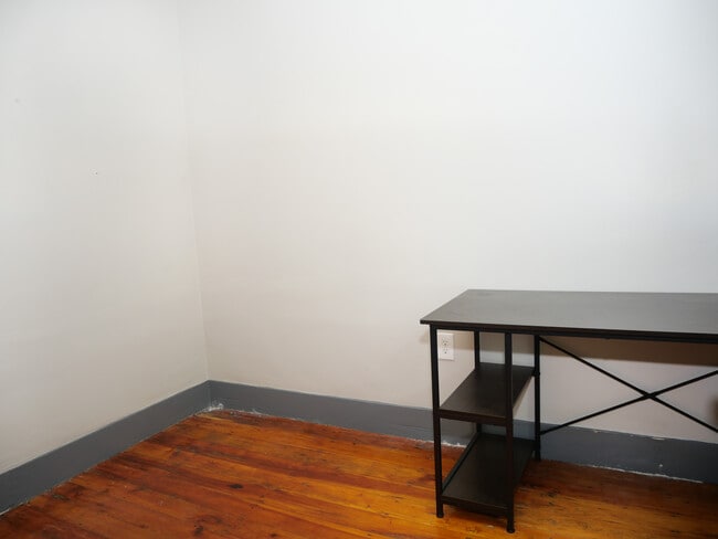 Building Photo - 140 Trenton St