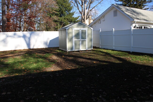 Building Photo - 20 Westchester Dr