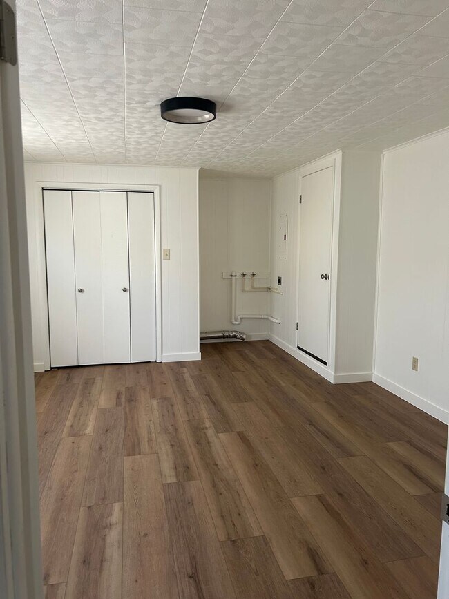 Building Photo - 12635 Williamsport Pike