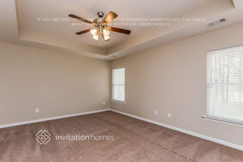 Building Photo - 116 Creekwood Tr