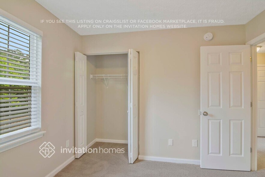 Building Photo - 107 Knightwood Dr