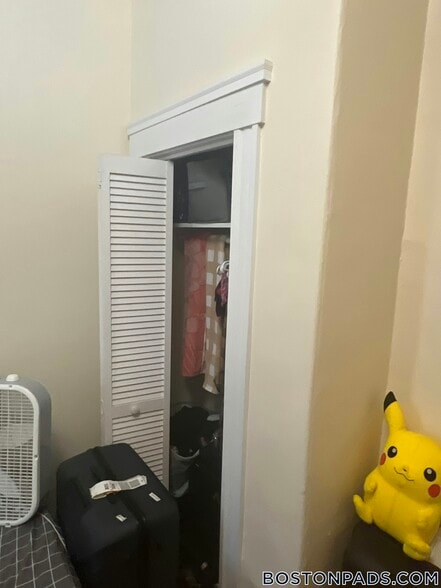 Building Photo - 895 Huntington Ave