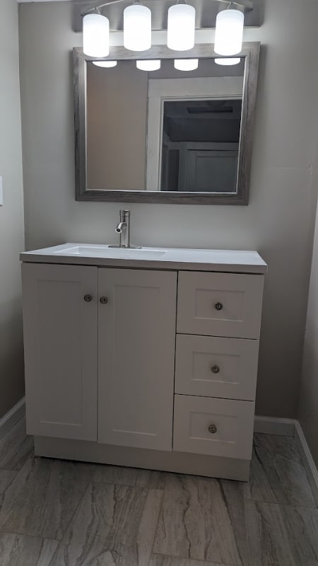 Building Photo - 4107 Flora Ave