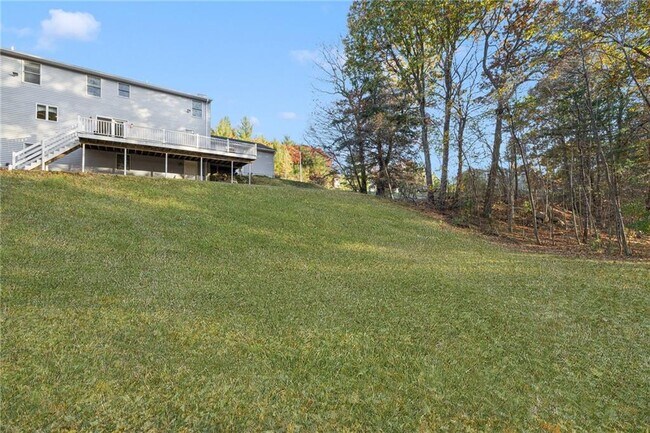 Building Photo - 42 Rollingwood Dr