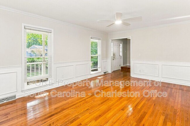 Building Photo - 154 Fox Chase Dr