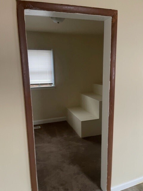 Building Photo - 118 W Foulkes St