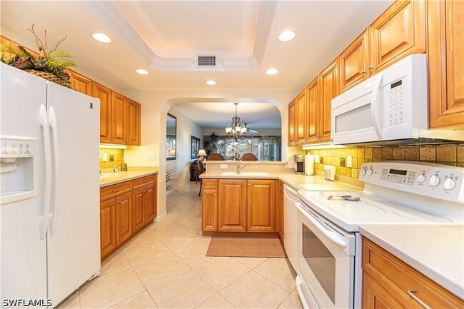 Building Photo - 7401 Bella Lago Dr