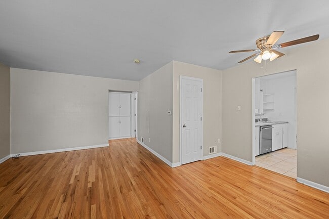 Building Photo - Great Platt Park two bed / two bath for rent