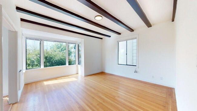 Building Photo - 1630 Jones St