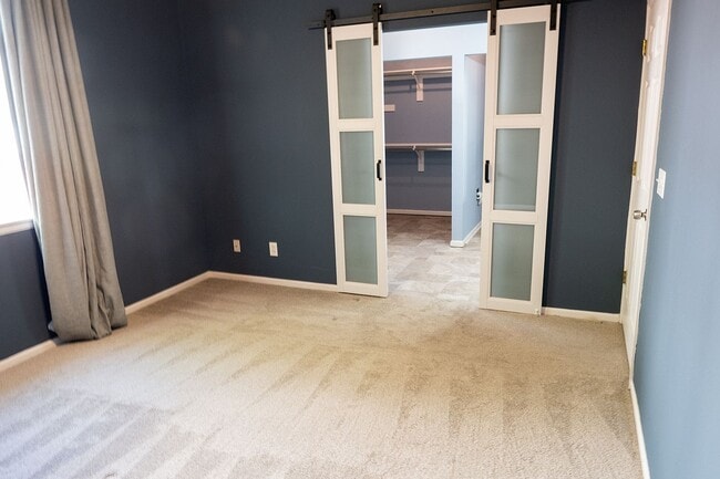 Building Photo - 462 Chambers Way