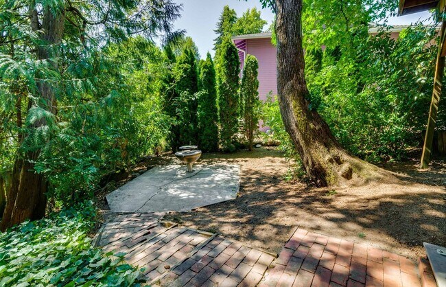 Building Photo - 4Bed, 3Bath Home in West Slope / Raleigh H...