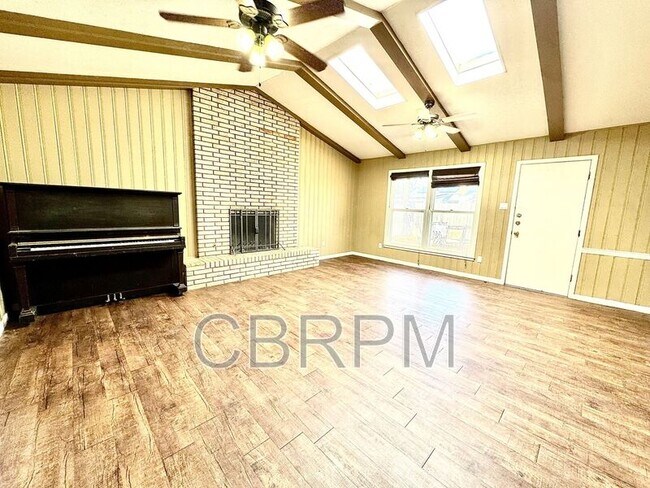 Building Photo - 5434 31st St