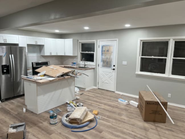 Building Photo - 7902 S Cameron Ln