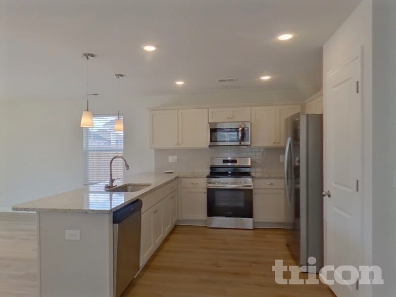 Building Photo - 177 Braxton Dr