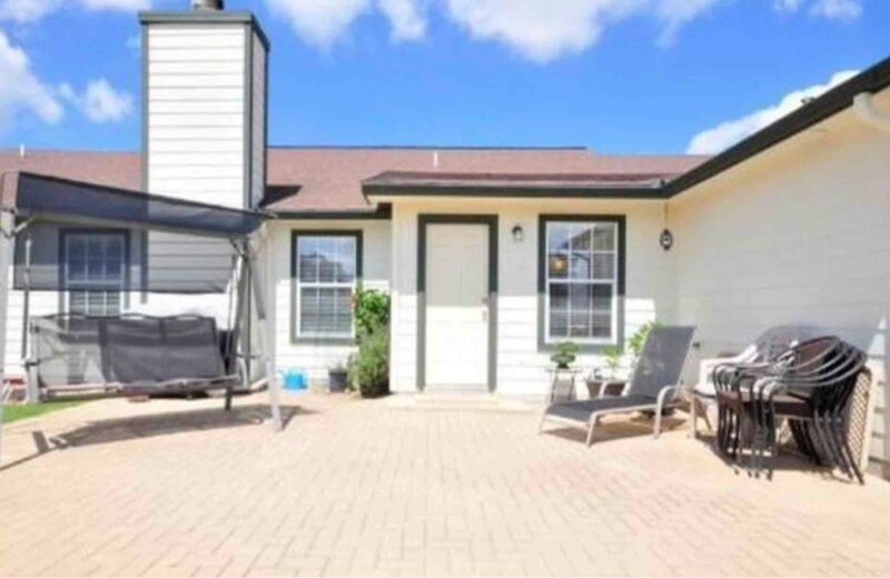 Building Photo - 9008 Gainsborough Dr